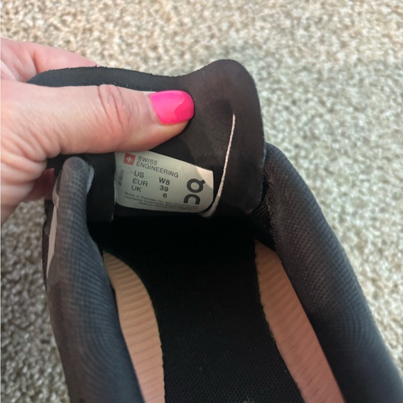 Women’s on cloud shoes - Picture 5 of 5